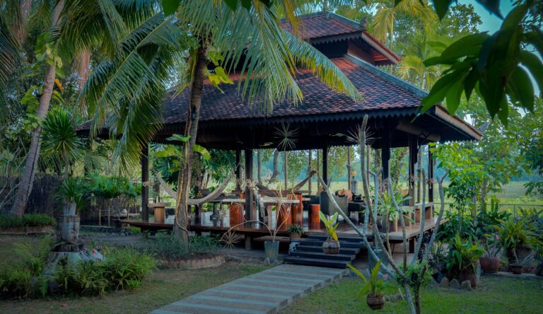 Outdoor dining area photographed by exposure photography