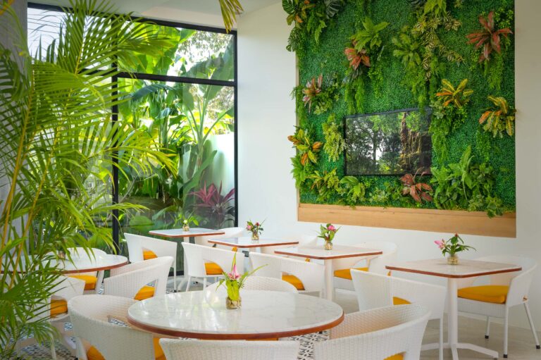 restaurant at waka villa photographed by hotel photographer geoff of exposure siem reap photography